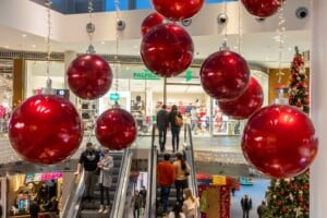 Bild 2_Weihnachtliche Shopping-Mall_c_MURPARK